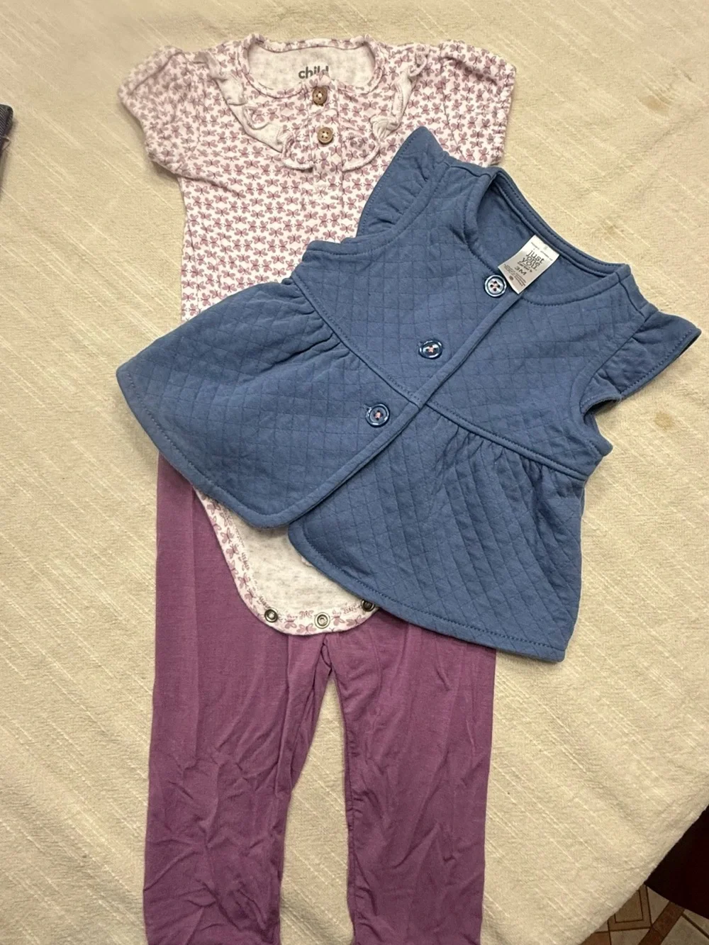 3-6 month girl outfit sets.  5 different outfits